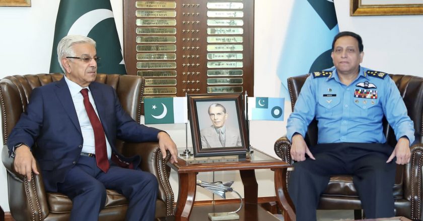 DEFENCE MINISTER VISITS AIR HEADQUARTERS