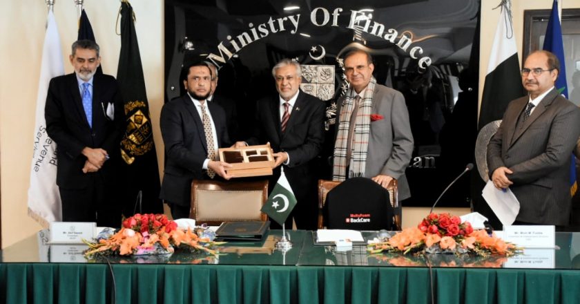 Finance Minister Senator Mohammad Ishaq Dar addressed agreement signing ceremony of launching Pilot project of Digitization/Dematerialization of NSCs