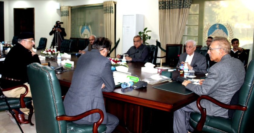Briefing of President Dr. Arif Alvi on the overall situation of Khyber Pakhtunkhwa at Chief Minister House Peshawar