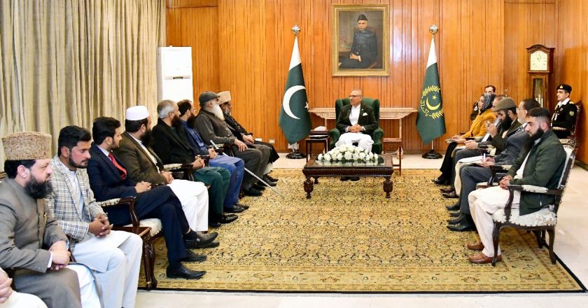President calls upon Ulema to play role in social reform, discouraging extremism