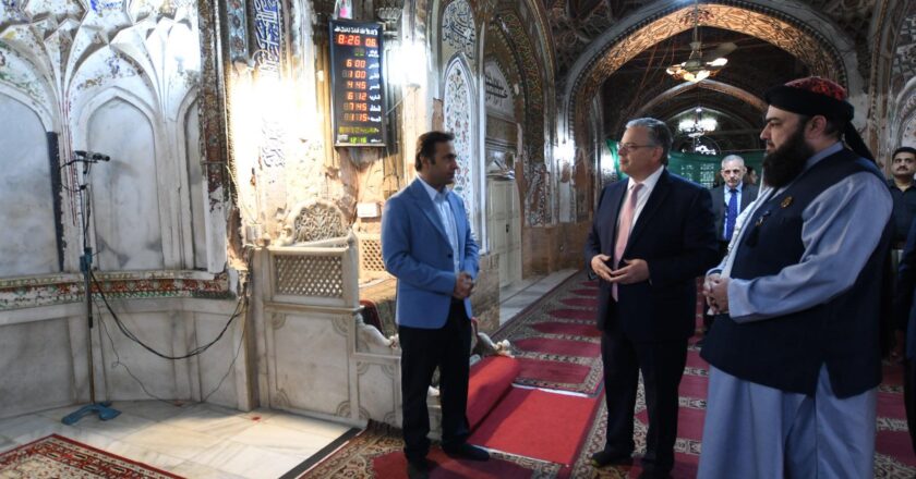 U.S. Ambassador Deepens Bilateral Partnership, Appreciates Rich Cultural Heritage of Khyber Pakhtunkhwa