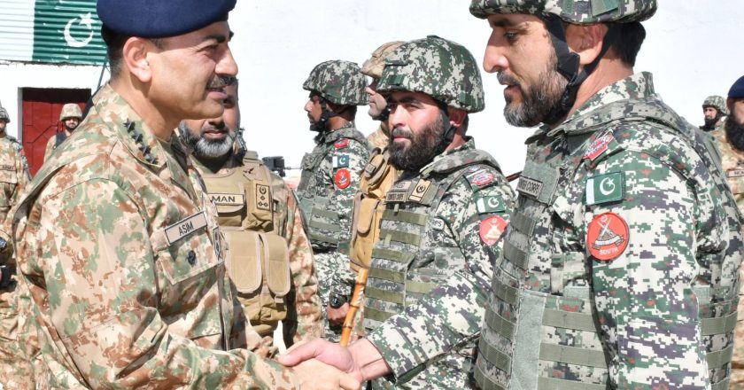 COAS General Syed Asim Munir visited forward posts at Pak-Afghan border in South Waziristan