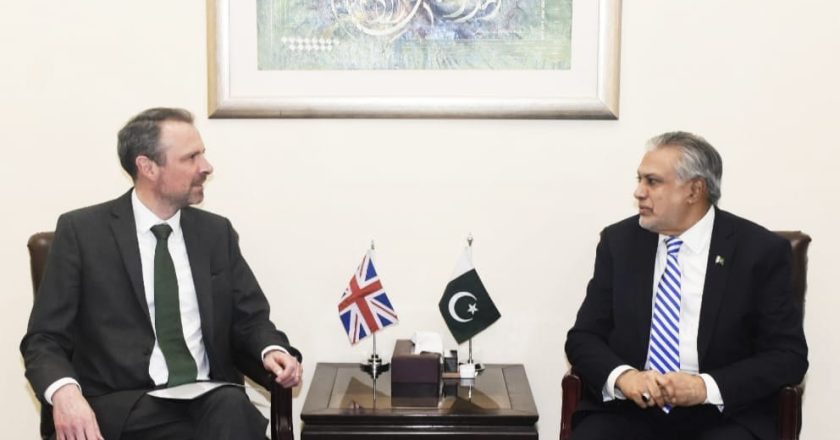 H.E Mr. Andrew Dagleish, Acting British High Commissioner called on Federal Minister for Finance and Revenue Senator Mohammad Ishaq Dar