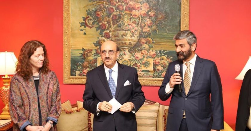 Ambassador Masood Khan hosts Pak business delegation attending ‘Select USA Summit