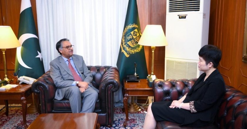 Chinese Charge d’ Affaires, Pang Chunxue, called on Foreign Minister Jalil Abbas Jilani