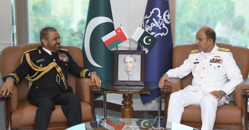 OMANI MILITARY CHIEF OF STAFF VISITS NHQ