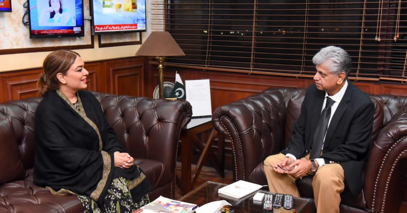 Pakistan’s first female astronaut Namira Saleem met with the caretaker Federal Minister for Information Murtaza Solangi
