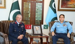 COMMANDER TURKISH AIR FORCE VISITS AIR HEADQUARTERS