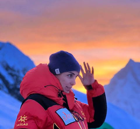 Naila Kayani became the first Pakistani woman mountaineer to summit Mount Chu oyu in China