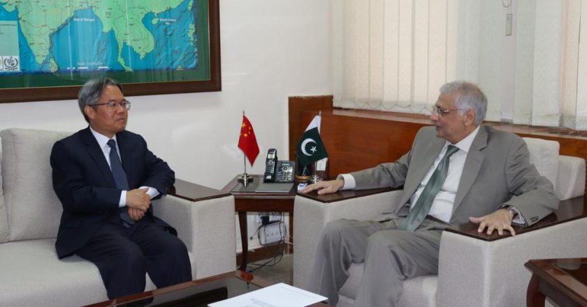 Chinese envoy meets with Planning Minister