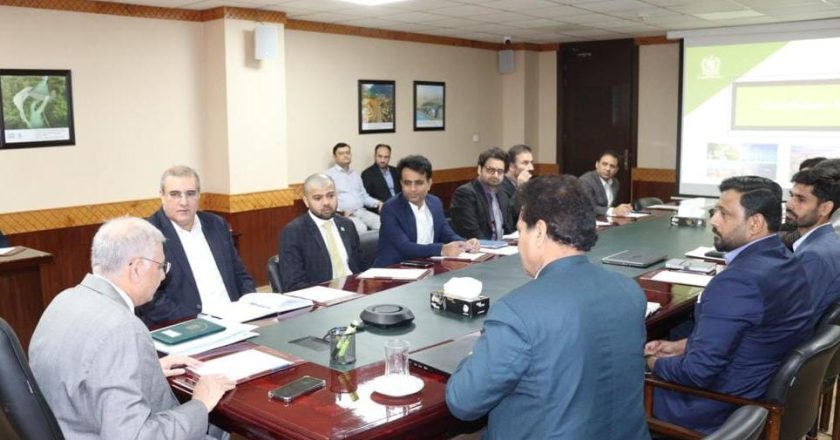 Planning Minster reviews progress on CPEC projects
