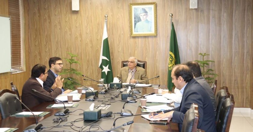 Planning Minister reviews progress on Water Resource, National Water Policy