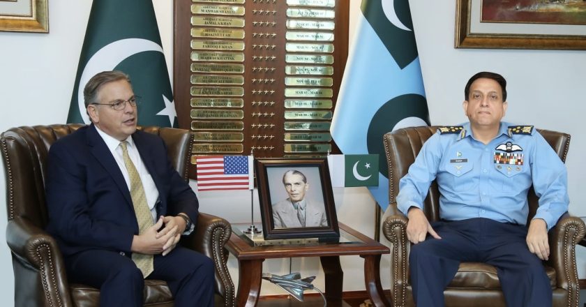 U.S. AMBASSADOR CALLS ON AIR CHIEF