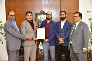 "Syed Sadaat Hussain Shah Appointed as Convenor of ICCI Hospitality Committee" In a notable development, Syed Sadaat Hussain Shah, Chairman of the Al-Sadat Group, has taken on the role of Convenor for the Hospitality Committee at the Islamabad Chamber of Commerce and Industries (ICCI). The official notification was presented by ICCI President Ahsan Zafar Bakhtiawari and Overseas Committee Chairman Chaudhary Nawaz Basra, acknowledging Shah's new responsibility. This appointment underlines the commitment of ICCI to strengthen its committees with experienced individuals from diverse backgrounds. Syed Sadaat Hussain Shah's expertise is expected to contribute significantly to the Hospitality Committee's initiatives, fostering collaboration and growth in the business and industrial sectors in Islamabad. The presentation of the notification by ICCI's President and Overseas Committee Chairman signifies the formal recognition of Syed Sadaat Hussain Shah's role as Convenor of the Hospitality Committee. This strategic move is poised to enhance the committee's efforts in promoting hospitality and facilitating positive business environments within the capital city. The Pakistan Times