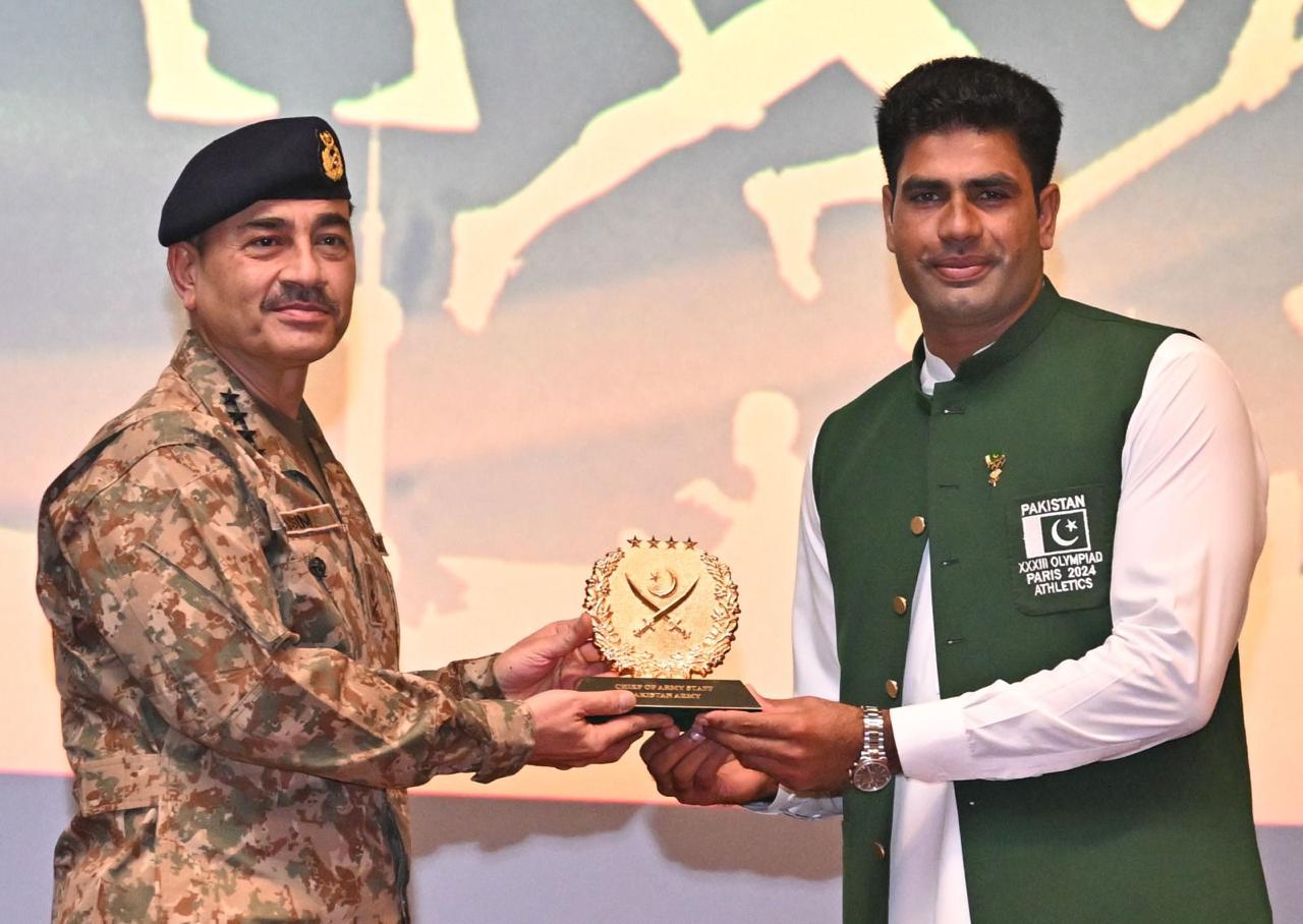 To honour Olympian Arshad Nadeem’s historic achievement, Chief of Army Staff (COAS) General Syed Asim Munir, NI (M) hosted a ceremony at Army Auditorium GHQ The Pakistan Times Pakistan Times 