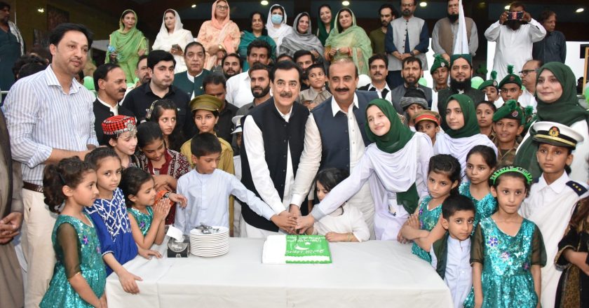 Senate Chairman Syed Yousaf Raza Gilani Highlights Sacrifices for Pakistan and Praises Pakistan Sweet Home on Independence Day