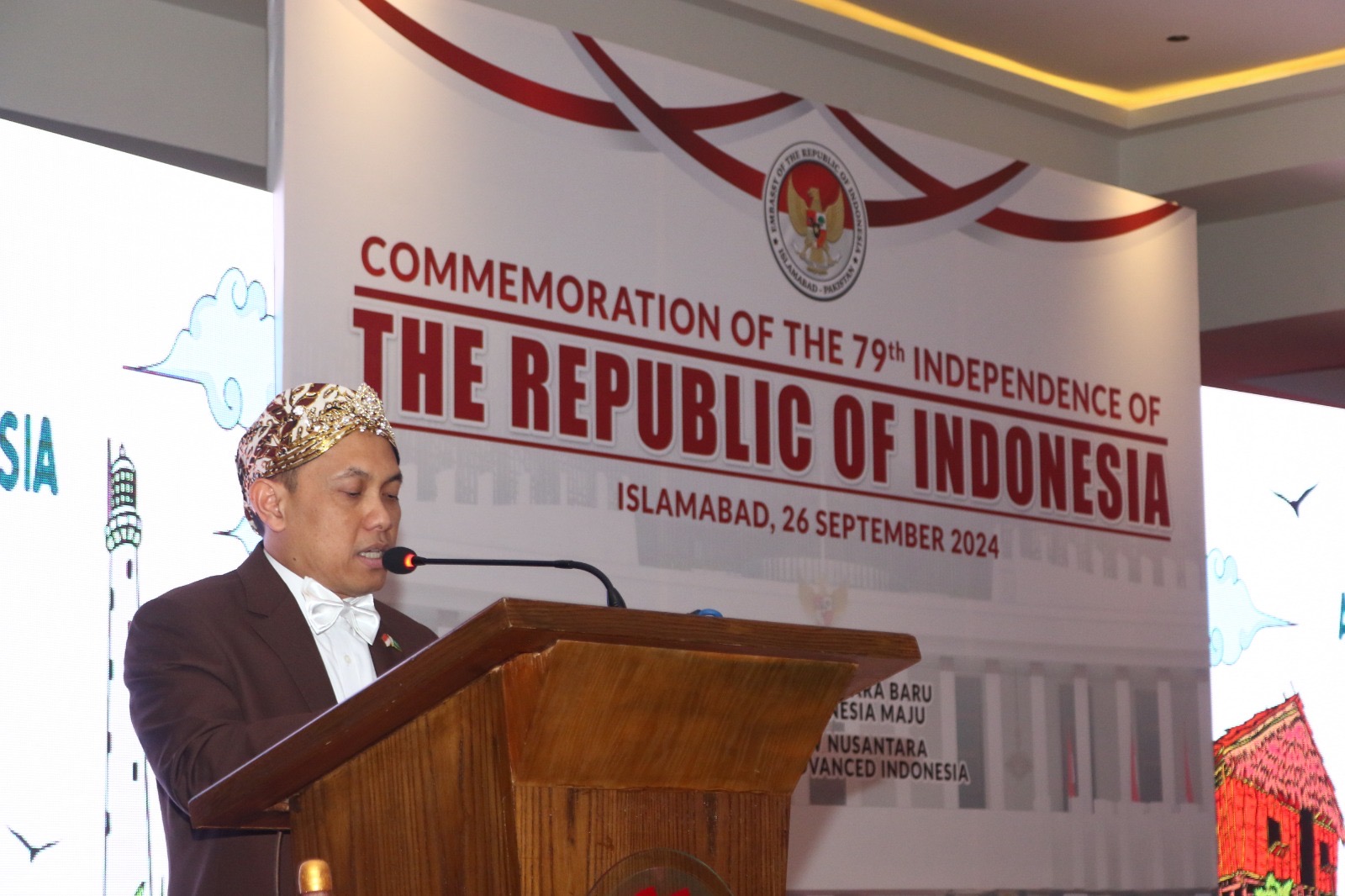 *“New Nusantara, Advanced Indonesia”:* *Indonesian Embassy in Islamabad Celebrates 79th Independence Day* Islamabad (26/9): The Embassy of the Republic of Indonesia in Islamabad hosted a majestic and cordial diplomatic reception to celebrate the Anniversary of 79th Indonesia’s Independence Day at the Islamabad Marriot Hotel on 26 September 2024. Federal Minister for Housing and Works, Hon. Mr. Mian Riaz Hussain Pirzada was the Chief Guest on the occasion, while State Minister for Finance, Revenue, and Power, Hon. Mr. Ali Pervaiz Malik was also present. Approximately 400 attendees from diverse backgrounds, including members of diplomatic corps, Pakistani government officials, politicians, business leaders, media professionals and others made the celebration vibrant and well-attended. The Indonesian Chargé d’Affaires, diplomats, and their families attired in traditional dresses and colorful ethnic outfits, brought a lively and authentic Indonesian ambiance to the event. The venue itself was beautifully decorated with floral arrangements, Batik fabric, and cultural ornaments, which further enriched by posters of the founding fathers of the respective both countries, President Sukarno of Indonesia and Quaid-e-Azam Muhammad Ali Jinnah of Pakistan. The decorations seamlessly blended symbolism and aesthetics, celebrating the shared values of the two nations. The theme of the reception was “New Nusantara, Advanced Indonesia”, which referred to the current massive development on infrastructure and connectivity across the Indonesian archipelago, including the Indonesian new Capital City of Nusantara (IKN). Indeed, within one decade under incumbent President Joko Widodo, Indonesia has focused on improving the mobility of goods, people, and services through huge investment in infrastructure and connectivity. “Infrastructure projects across Indonesia is critical, as the Government of Indonesia will never let certain parts of the country left behind. Once again, improving connectivity and infrastructure means a lot, not only in strengthening economy but also in bolstering the unity of Indonesia,” Chargé d’Affaires (CdA) Rahmat Hindiarta Kusuma said in his remarks while he wore the traditional Javanese outfit inspired by the youth movement in the era of struggle for independence. “Indeed, Indonesia is not yet a role model, but I would say that Indonesia is an example for political stability, national unity, and economic prosperity,” he added highlighting those issues in his extensive visits to several chambers of commerce and industry, universities, madrasahs, and think tanks in Pakistan. Touching upon economic cooperation, CdA Rahmat Hindiarta noted that Indonesia and Pakistan have significant untapped opportunities in trade and investment. He invited the Pakistani business community to attend the Indonesia and South and Central Asia Business Forum (INASCA) on 7 October 2024, as well as the prestigious Trade Expo Indonesia on 9-12 October 2024. In his turn, the Federal Minister Pirzada said that Indonesia and Pakistan are two brotherly countries that share firm views on regional and international issues as members of Organization of Islamic Cooperation (OIC) and other international organizations. It is expected that the bilateral relations, including economic cooperation continue to grow. “On behalf of the Prime Minister of Pakistan, I convey congratulations to Indonesia on its 79th Independence Day,” said Minister Pirzada concluded his remarks. The diplomatic reception commenced with moment of silence to remember and honor those had sacrificed their lives in Gaza, occupied territories of Palestine, and surrouding countries in the region. The following programs were Indonesian and Pakistani national anthems, followed by a cake-cutting ceremony, and documentary video on Indonesian new Capital City of Nusantara in Kalimantan island. Another major attraction was the "Saman Dance" from Indonesian Province of Aceh performed with rhythmic precision by dancers seated in a row. The dancers were the Indonesian students in Islamabad. They mesmerized the audience with synchronized hand clapping, chest slapping, and graceful body movements, reflecting Indonesia's vibrant cultural identity. The performance garnered enthusiastic applause, with the audience expressing admiration for Indonesia's artistic and cultural legacy. One of the highlights of the evening was a captivating fashion show, showcasing Indonesia’s rich cultural heritage. Traditional costumes with distinct textiles, colors, motifs, and symbolic designs enchanted the audience, offering a vivid glimpse into the country’s diverse traditions. The audience was also treated to a sumptuous spread that featured both local and continental cuisine, with Indonesian signature delicacies and drinks stealing the spotlight. “I really enjoy your event. Programs, performances, foods, and everything here are the best and well-organized,” praised CEO Centaurus, Mr. Sardar Yasir Ilyas, while in parallel the Gemu Famire dance started. The dance becomes one of the mainstays of Fashmob's Indonesian promotional activities abroad. -0-The pakistan Times Pakistan Times 