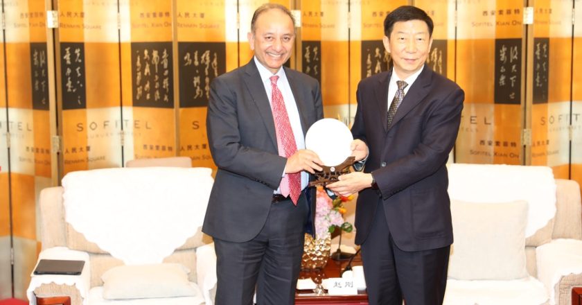 Federal Minister for Petroleum Dr Musadik Malik holds round table meetings with Chinese companies