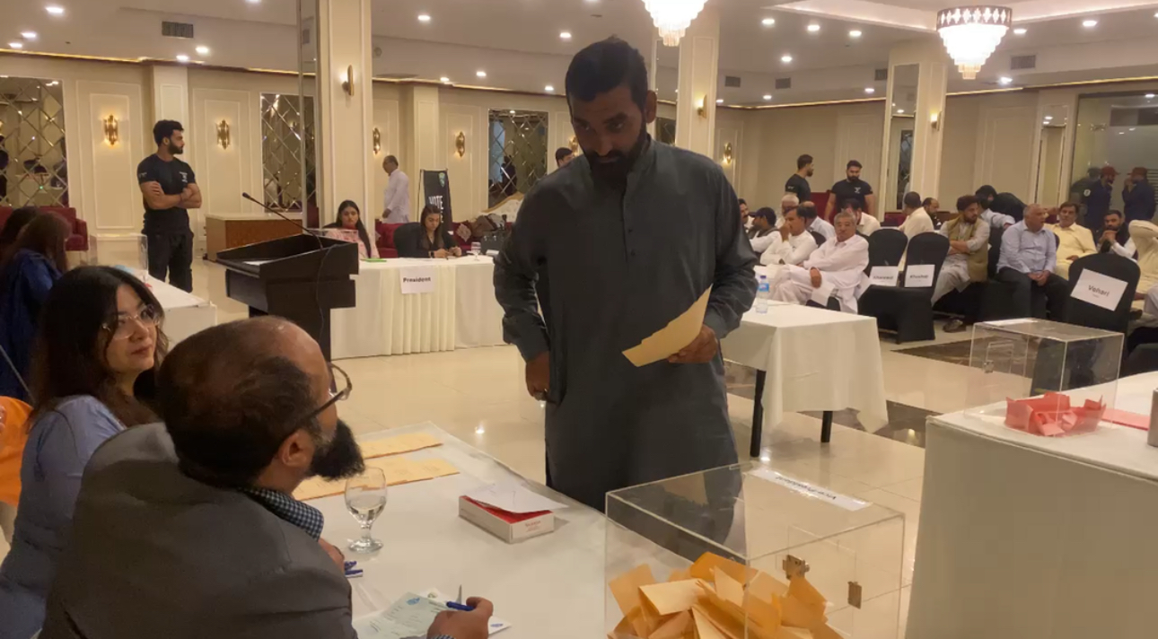 *PFF Normalisation Committee advances towards goal as Provincial elections enter final stage* 

Lahore (September 20, 2024): 

The Pakistan Football Federation (PFF) Normalisation Committee has made significant progress towards its objective of forming an elected body, with the provincial elections now in their final stages. The second phase of the elections successfully concluded today, marking an important milestone in the election process.  

In the Punjab elections, representatives from 38 districts participated, while in Balochistan, officials from 37 districts also took part in the voting process. Additionally, the presidents of four districts from Gilgit-Baltistan exercised their right to vote, contributing to the smooth completion of the election phase. 

The first phase of elections, which covered Khyber Pakhtunkhwa and Sindh, had already been completed, along with the election processes in Azad Jammu and Kashmir and Islamabad. 

The Election Commissioner will officially announce the results within two days. Following the announcement, candidates will have a five-day window to file any appeals related to the election outcomes, ensuring a transparent and fair process for all involved.

The pakistan Times
Daily the pakistan times
