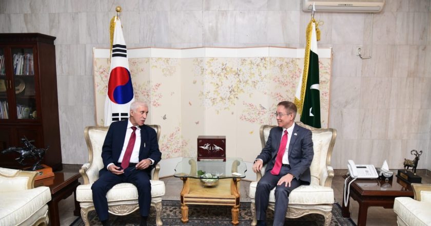 Federal Minister Qaiser Ahmed Shaikh vows to strengthen Pak-Korea relationships