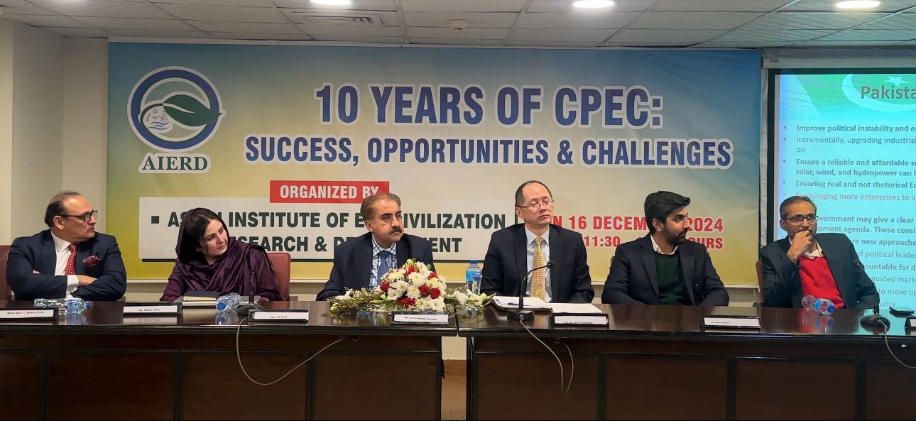 CPEC transformed Pakistan into attractive destination for direct investment: Chinese envoy

The Pakistan Times
Pakistan Times
