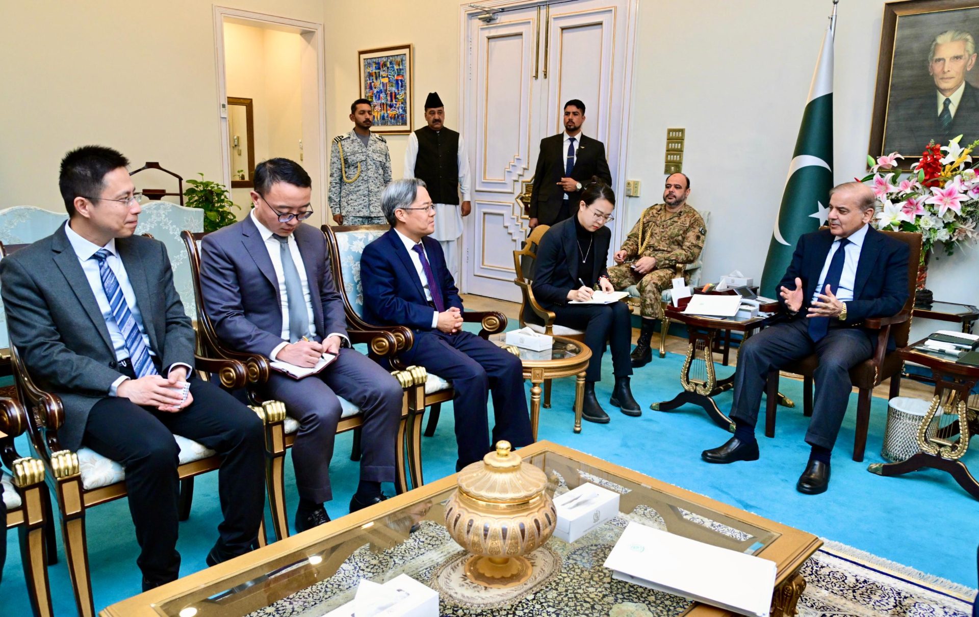 Chinese Ambassador to Pakistan calls on the Prime Minister
