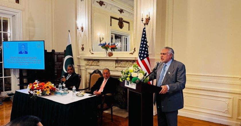 Deputy Prime Minister and Foreign Minister Senator Muhammad Ishaq Dar Engages with Pakistani Community in New York