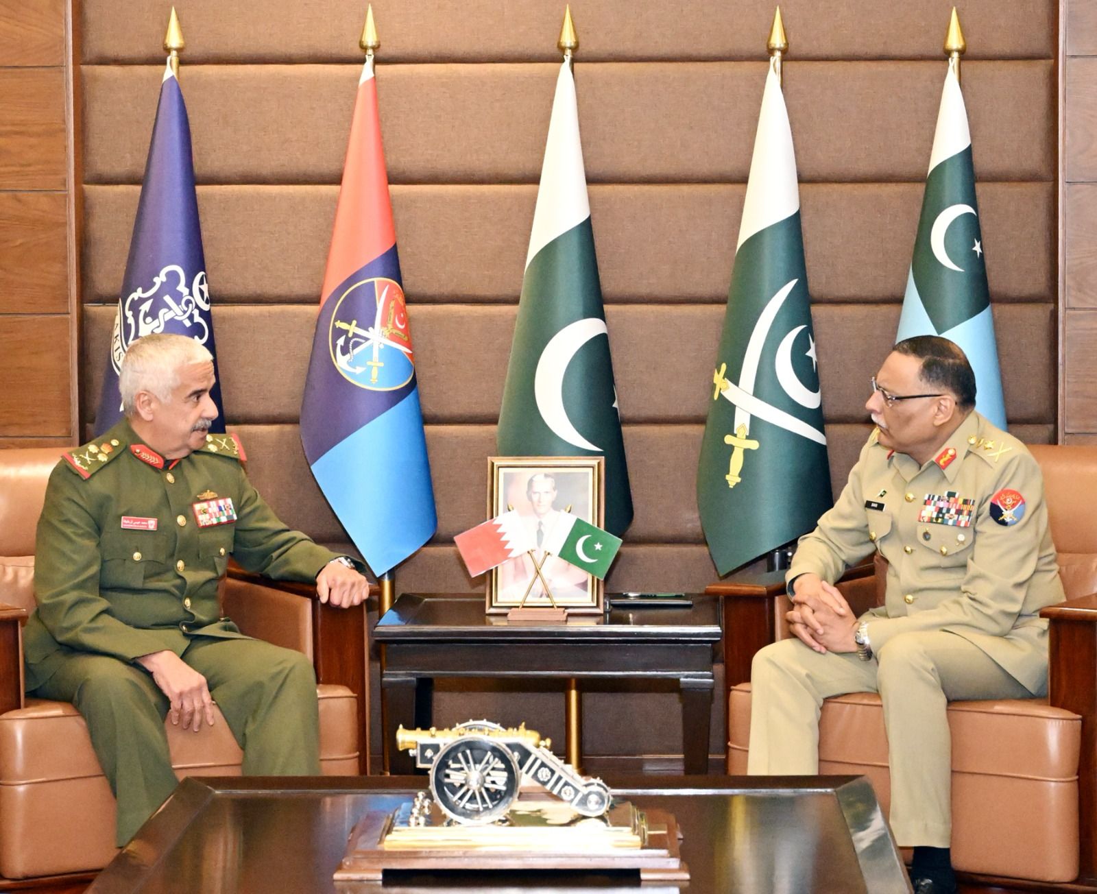 H.H. General Shaikh Mohammed Bin Isa Bin Salman Al Khalifa, Commander Bahrain National Guard, called on General Sahir Shamshad Mirza, NI (M), Chairman Joint Chiefs of Staff Committee at Joint Staff Headquarters: ISPR