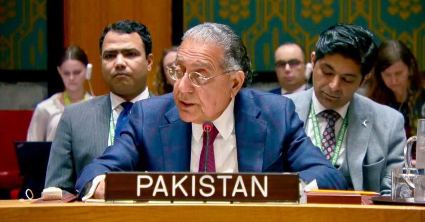 Pakistan calls on the UNSC to give combating terrorism in and out of Afghanistan top priority