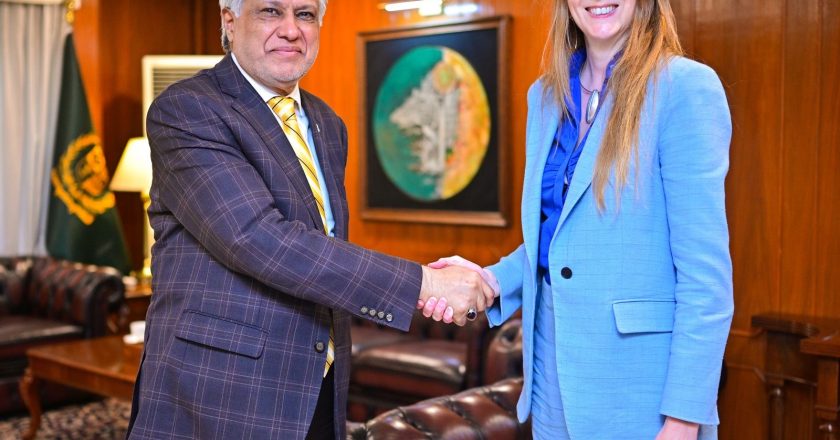British High Commissioner to Pakistan called on Deputy Prime Minister/Foreign Minister of Pakistan