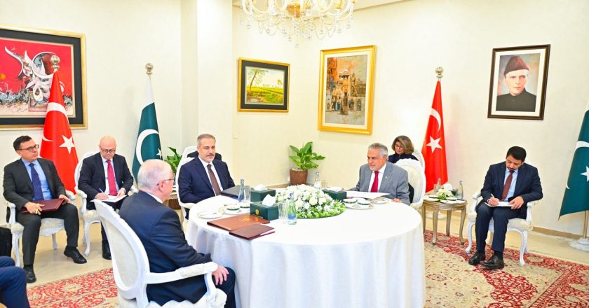 Meeting of the Deputy Prime Minister/Foreign Minister of Pakistan with the Foreign Minister and National Defence Minister of Türkiye
