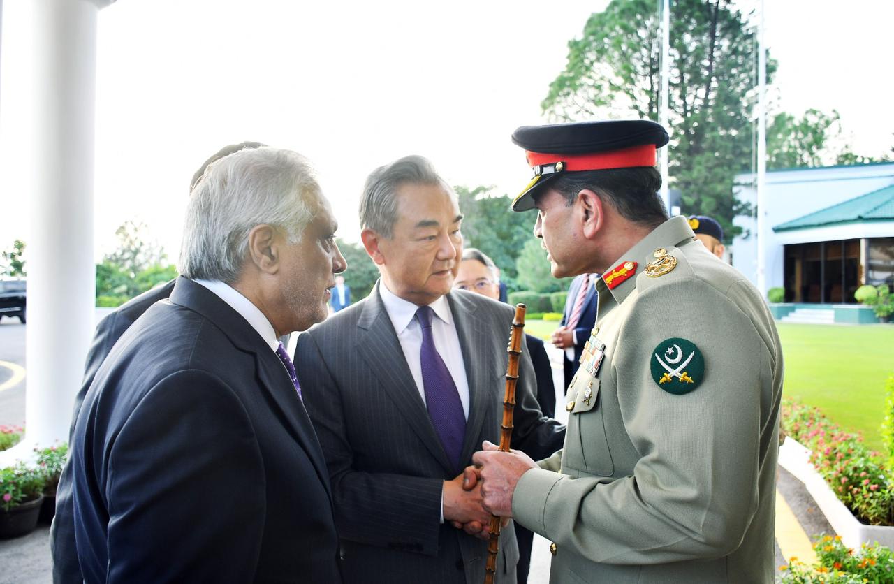 Foreign Minister of China during his visit to Pakistan, called on Chief of Army Staff, Field Marshal: ISPR