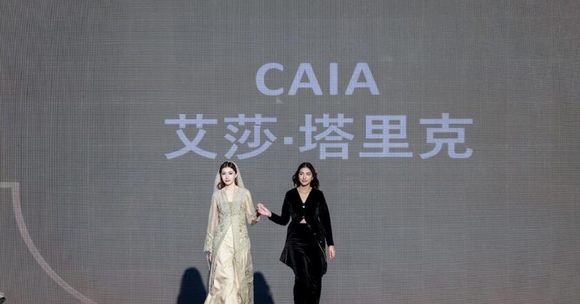 Maiden Pakistan-China Fashion Show Held at the Great Wall of China