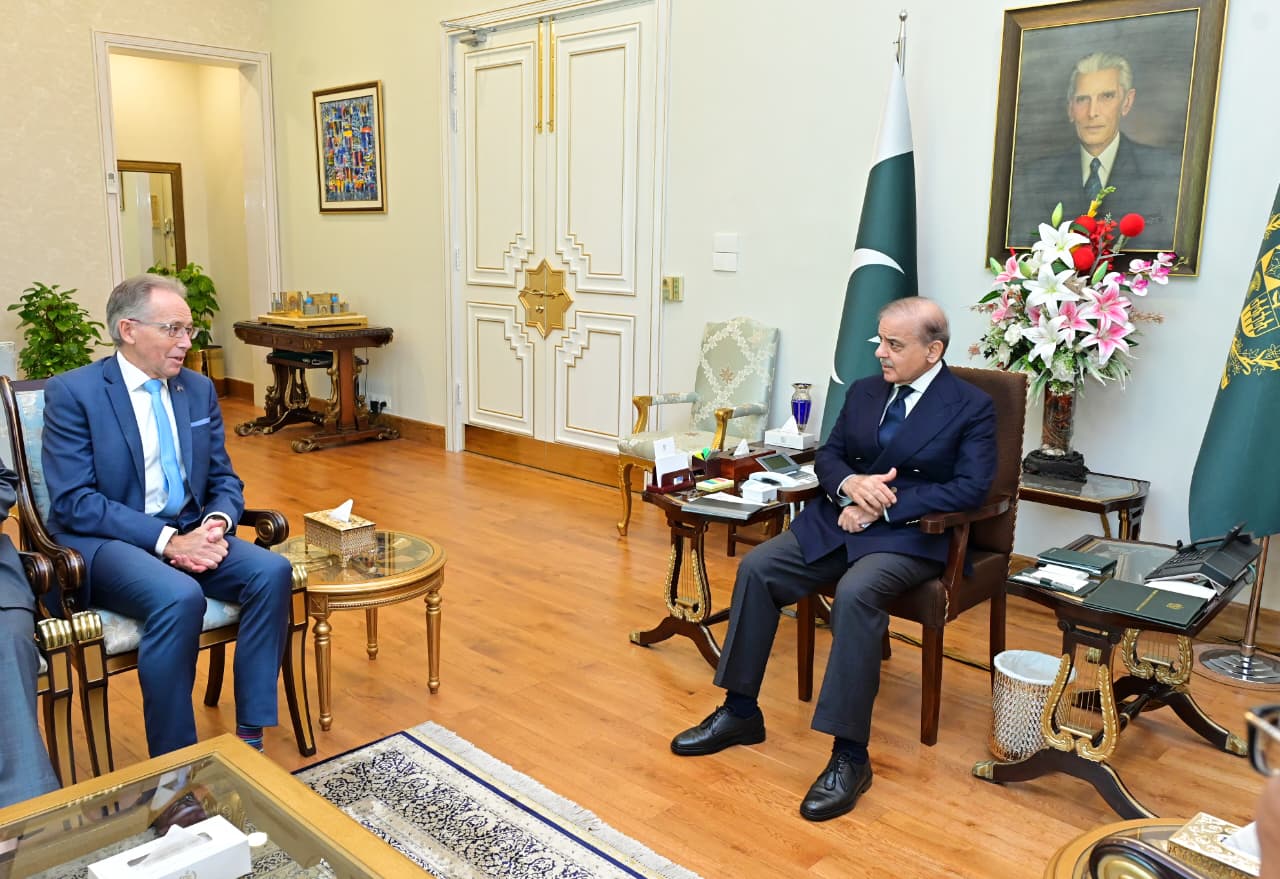 Farewell Call on the PM by the Outgoing High Commissioner of Australia