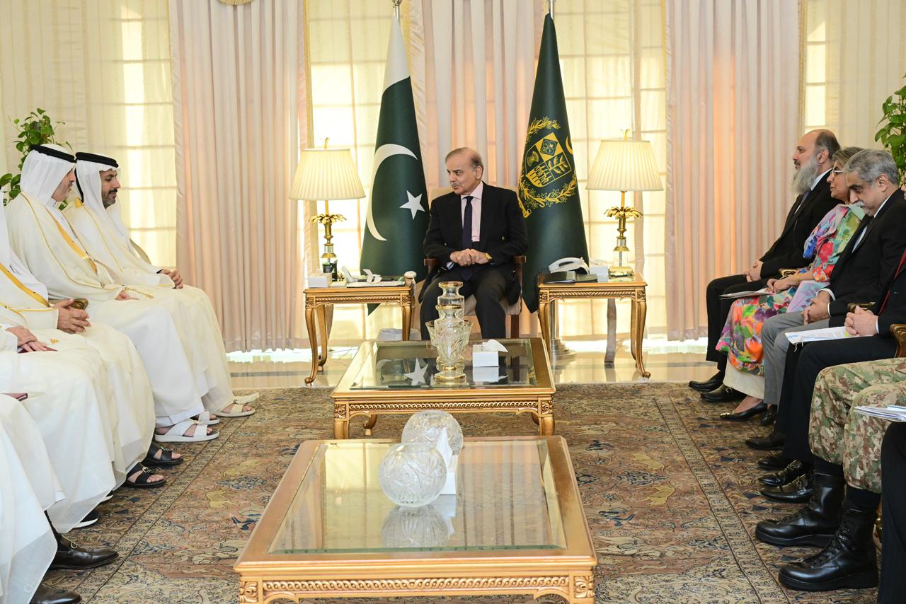 Prime Minister Shehbaz Sharif Meets Qatari Minister of Commerce and Industry to Advance Bilateral Cooperation