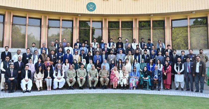 COAS Interacts with Participants of 17th National Workshop Balochistan at GHQ: ISPR