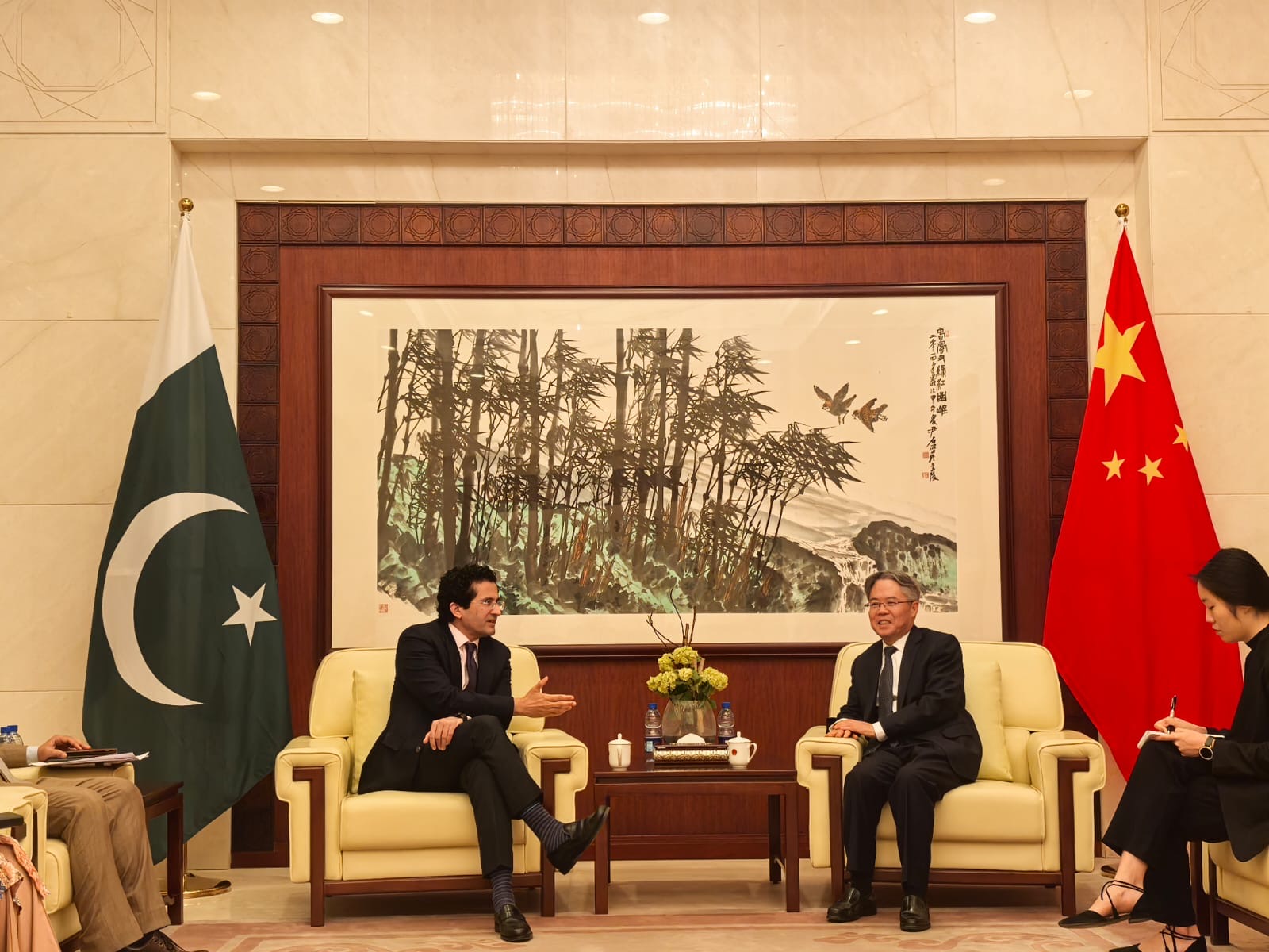 Pakistan, China Reaffirm Strong Partnership; Explore Enhanced Cooperation in Energy and Mineral Sectors