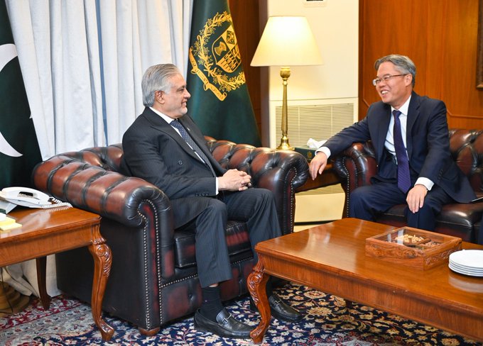 Foreign Minister Ishaq Dar Meets Chinese Ambassador Jiang Zaidong