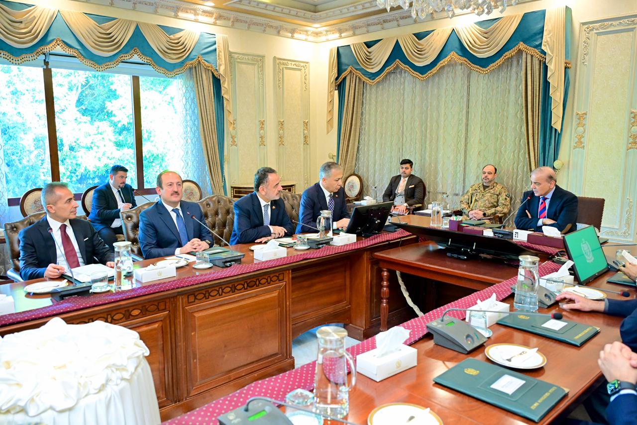 Prime Minister Shehbaz Sharif Meets Turkish Interior Minister Ali Yerlikaya; Reaffirms Commitment to Strengthening Pakistan–Türkiye Ties