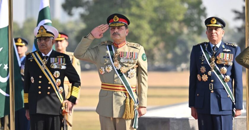 COAS & CDF Field Marshal Asim Munir Presented Tri-Services Guard of Honour as New Appointment is Instituted: ISPR
