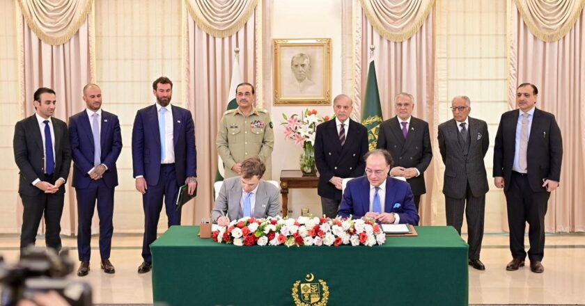 World Liberty Financial delegation calls on the Prime Minister, Signs MoU with Pakistan for Digital Payments Innovation