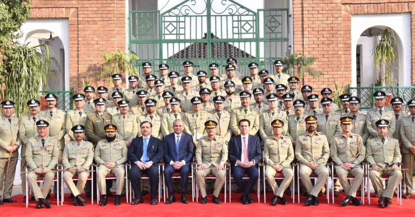 Field Marshal Asim Munir Visits National Police Academy, Interacts with PSP Officers