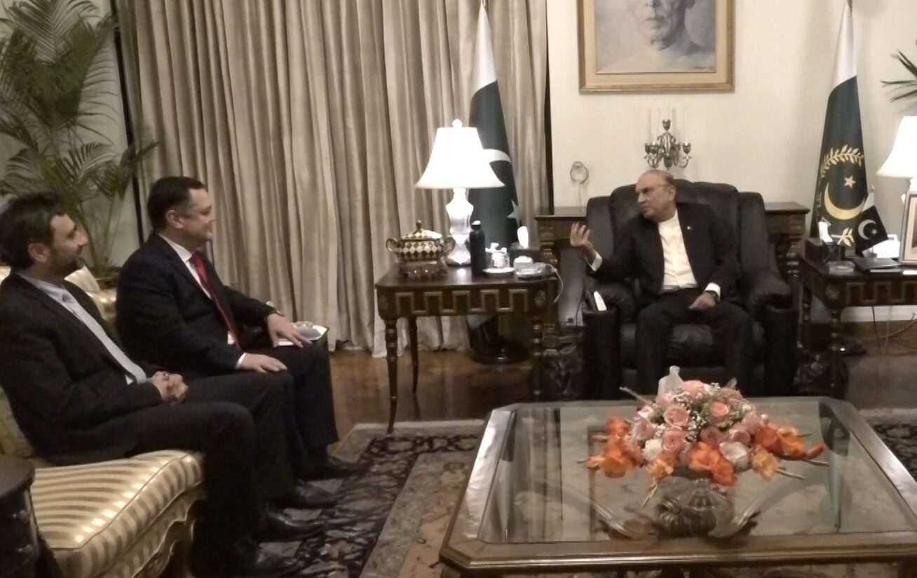 President Zardari Welcomes Uzbek President’s Invitation, Emphasises Strengthening Ties
