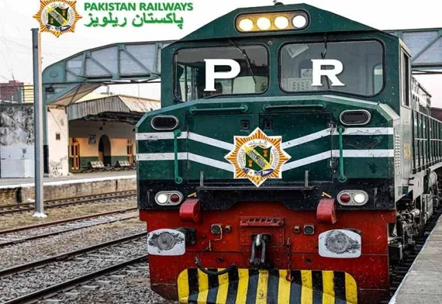 Pakistan Railways Earns Record Revenue During Eid Holidays