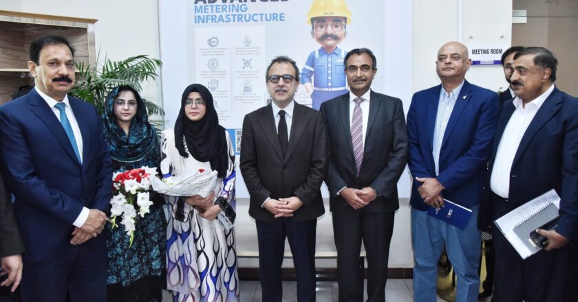 اے ایم آئی میٹرز کے ذریعے اوور بلنگ کے مسئلے پر قابو پایا جارہاہے۔