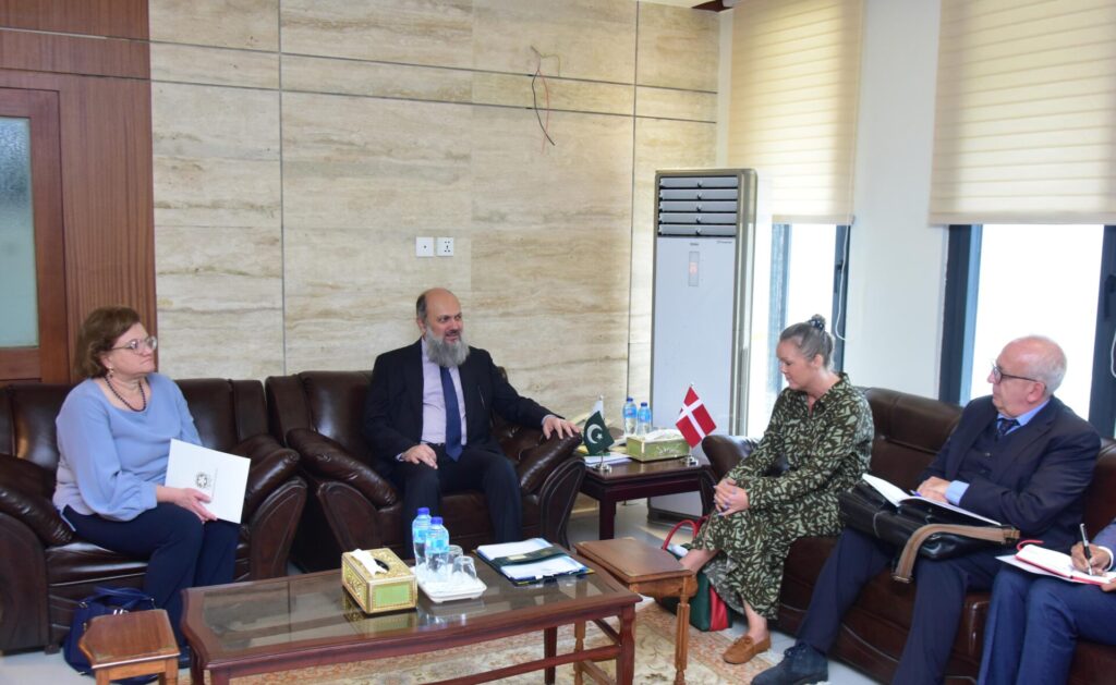 Pakistan, Italy, Denmark Agree to Strengthen Trade and Investment Cooperation