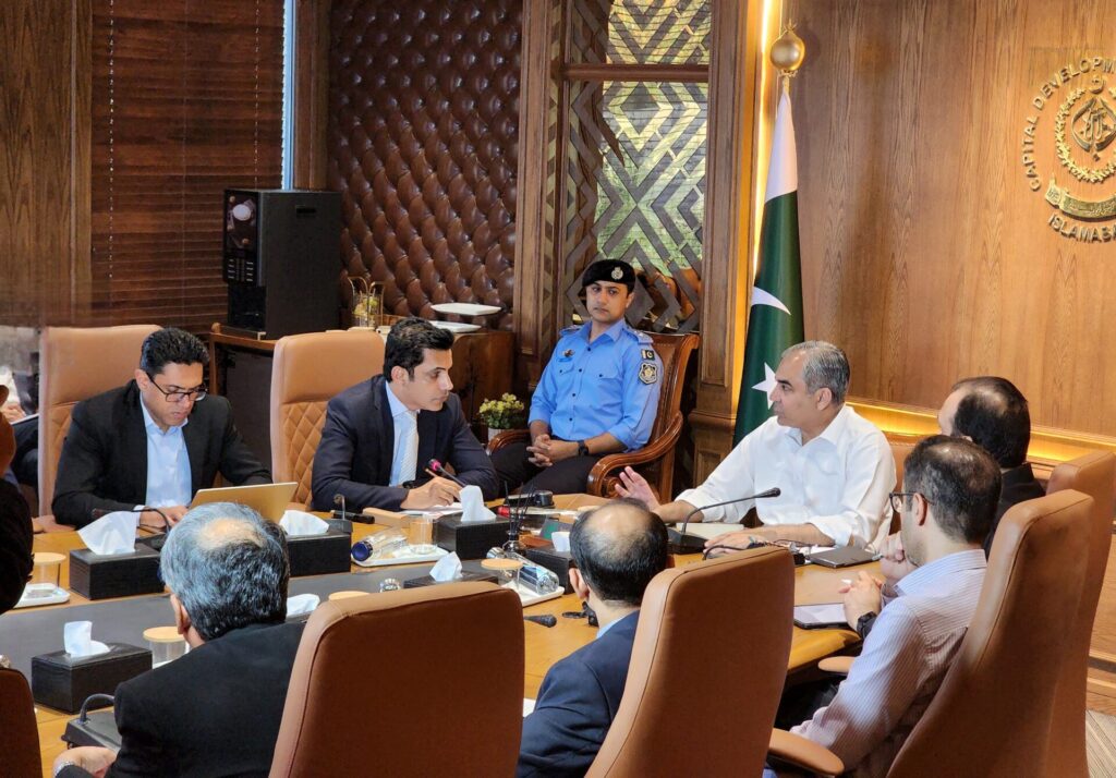 Interior Minister Mohsin Naqvi Reviews Islamabad Development Projects, Orders Digitization and Accelerated Infrastructure Expansion