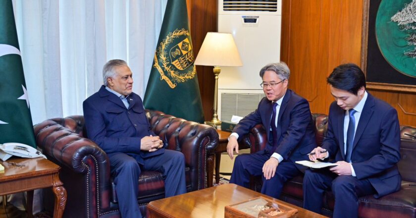 Pakistan and China Reaffirm Commitment to Peace and Stability in the Middle East and West Asia