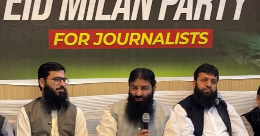 ملک میں امن کے قیام کے لیے افواجِ پاکستان کے سربراہ فیلڈ مارشل حافظ عاصم منیر اور وزیر اعظم شہباز شریف کی کاوشیں قابلِ ستائش