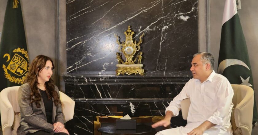 Interior Minister Mohsin Naqvi Meets U.S. Ambassador Natalie Baker; Discusses Regional Situation, Islamabad Talks and Ceasefire Extension